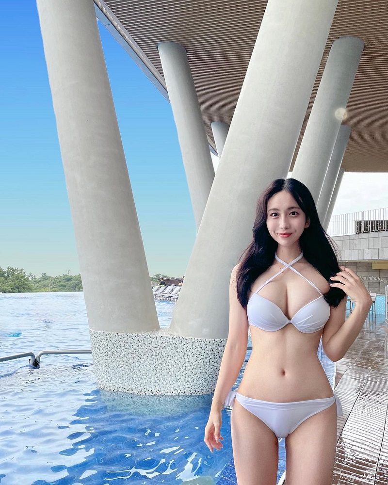 ảnh gái xinh mặc bikini 23