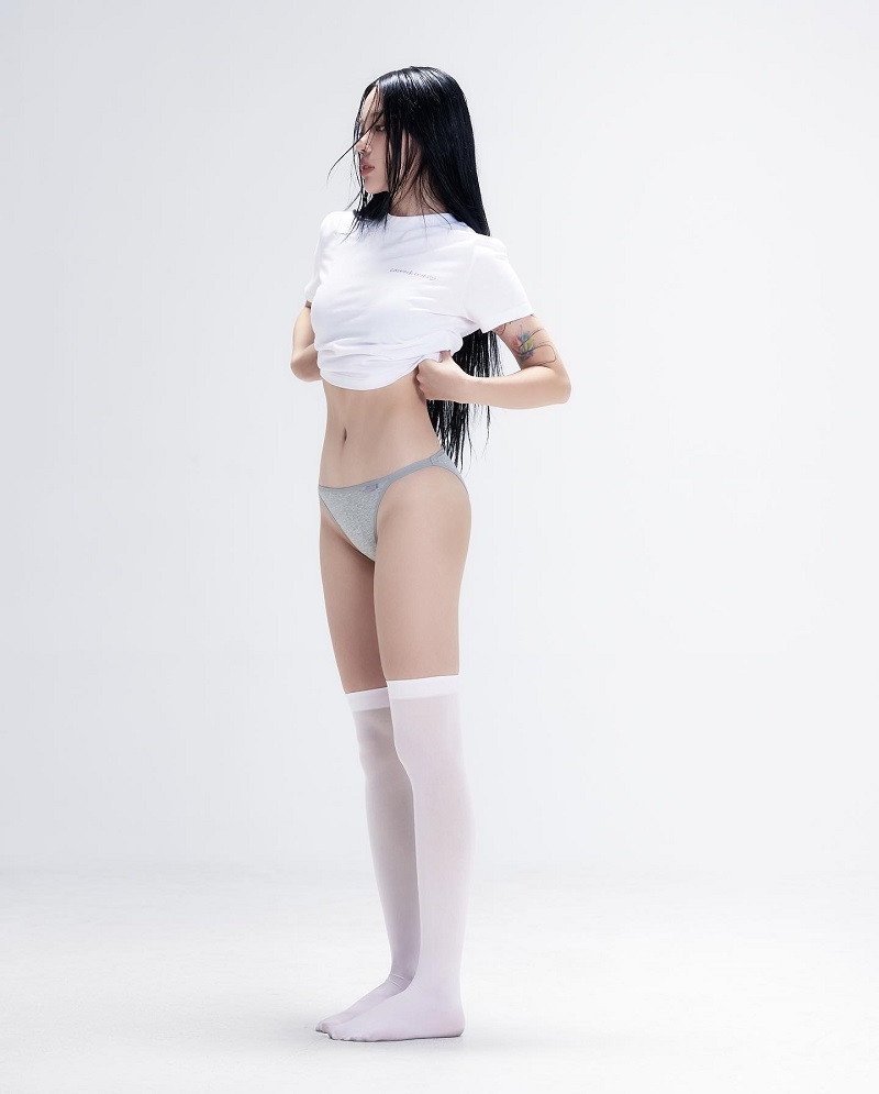 Linh Ngọc Đàm sexy 17